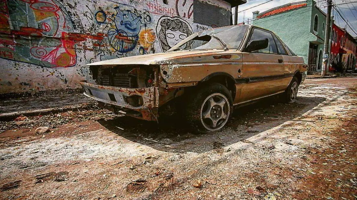 auto abandonado